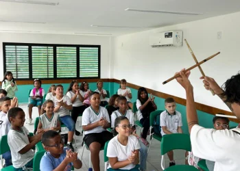 Saquarema abre concurso para 1.280 vagas na Educação com salários acima de R$ 4 mil