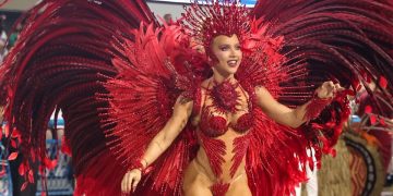 Virginia Fonseca deixa cargo de rainha de bateria da Grande Rio para priorizar família e negócios