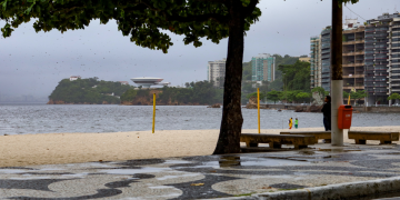 Niterói, São Gonçalo e Rio enfrentam sábado de instabilidade com chuva, raios e queda de temperaturas