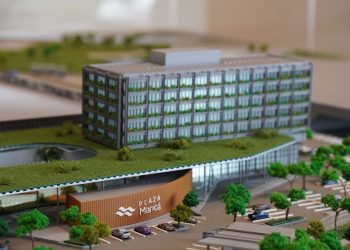 Prefeitura de Maricá avança na construção do Plaza Maricá com início da terraplenagem e espaço de divulgação