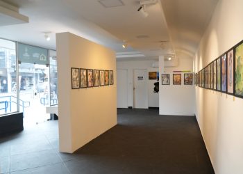 Exposição na Casa das Artes revela talentos de estudantes na mostra “A Arte de Ser Artista”