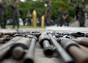 Aumento de tiroteios na região metropolitana do Rio registra maior nível em 2026, com 34 incidentes em julho