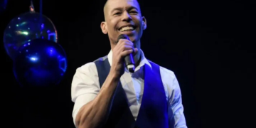 Pastor e cantor gospel Marquinhos Menezes morre aos 46 anos em Niterói