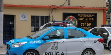 Polícia apreende armas, drogas e munições após confronto na comunidade do Candoza em São Gonçalo