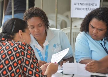 Mutirão em Maricá oferece serviços gratuitos de saneamento e cadastro no programa SANEMAIS