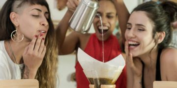 Brasileiro busca cafés de qualidade e praticidade na nova onda de consumo