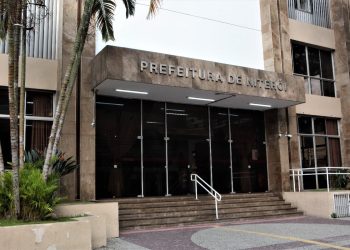Niterói realiza leilão de ambulâncias, veículos e equipamentos da rede municipal de Saúde