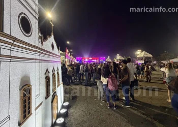 Festa da Padroeira em Maricá combina celebrações religiosas com cultura junina na Barra