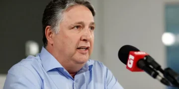 TSE pode influenciar candidatura de Garotinho com precedente sobre suspensão de direitos políticos