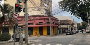 Tiroteio no Morro do Cruz causa encerramento de comércio e ameaça de toque de recolher