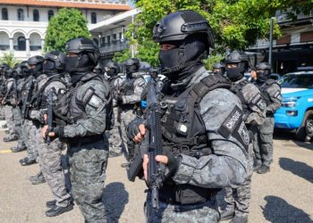 Governo do Rio compra mais de 10 mil fuzis para o combate à criminalidade