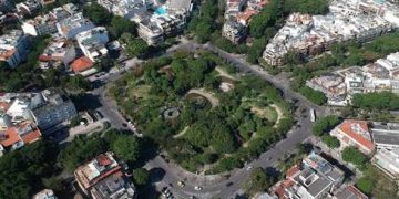 Reforma de R$ 2,8 milhões revitaliza a Praça do Pomar na Barra da Tijuca