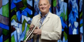 Orquestra Petrobras Sinfônica realiza concerto no Theatro Municipal em homenagem a Marsalis e Shostakovich