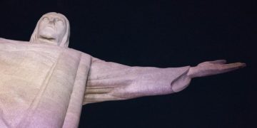 Cristo Redentor completa 95 anos com planos de Via Sacra e novas atrações