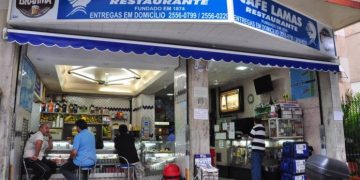 Café Lamas, o restaurante mais antigo do Rio, reabre após quatro meses de fechamento