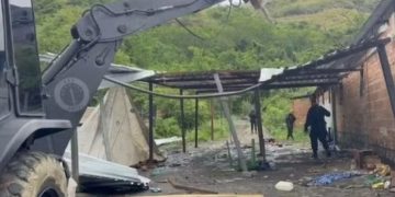 Polícia Militar retira barricadas e recupera veículos em operação nas comunidades da Zona Norte do Rio