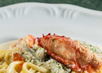 Restaurante Pope em Ipanema lança novo cardápio com destaque para king crab al limone