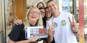Governador em exercício do Rio tenta acelerar transferência de governo, mas grupo de Ruas resiste