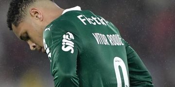 Palmeiras enfrenta Fluminense sem Vitor Roque por lesão no jogo de ida da semifinal da Libertadores