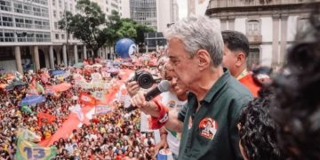 Ato pró-Lula no Rio de Janeiro reúne apoio de artistas e movimentos sociais