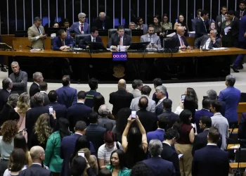 Senado deve votar PEC que substitui escala 6×1 por jornada de 40 horas semanais