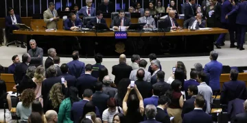 Senado deve votar PEC que substitui escala 6×1 por jornada de 40 horas semanais