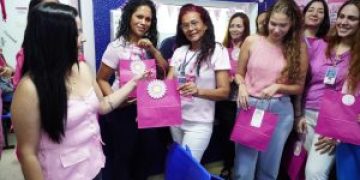Campanha Outubro Rosa incentiva doação de sangue com ações de autocuidado em São Gonçalo