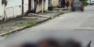 Homem morre em troca de tiros com policiais no bairro Amendoeira, em São Gonçalo