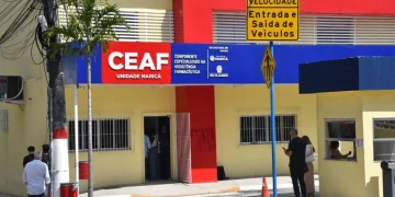Família de Maricá enfrenta dificuldades para obter fórmula infantil usada por criança com problema de saúde