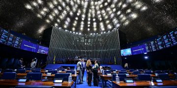 Senado avalia mudança na jornada de trabalho para acabar com escala 6×1