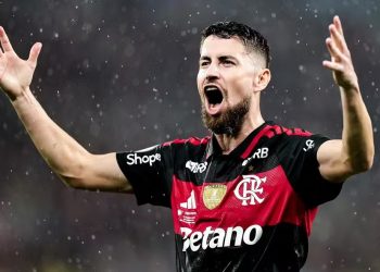 Flamengo prepara retorno de Ayrton Lucas e Evertton Araújo para o Brasileirão