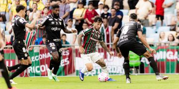 Fluminense sofre virada e perde para o Santos no Campeonato Brasileiro