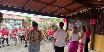 Maricá realiza evento de conscientização sobre câncer de mama na Casa da Terceira Idade