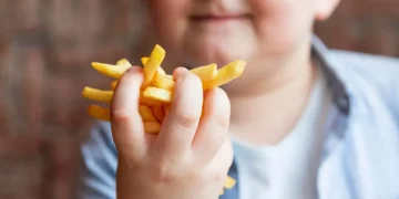OMS divulga diretrizes para combate à obesidade infantil e adolescente