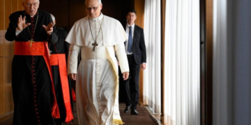 Santa Sé Atualiza Saúde do Papa Leão XIV após Cirurgia de Remoção de Câncer de Pulmão