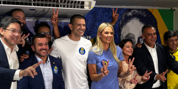 TSE anula votos de Garotinho e favorece vitória de Douglas Ruas no primeiro turno do Rio