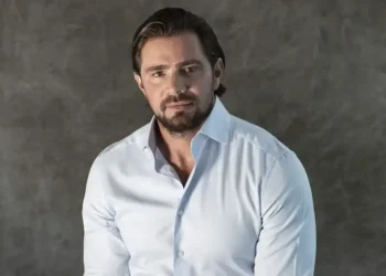 Polícia Federal revela relação próxima entre Daniel Vorcaro e Metrópoles, com influência na cobertura jornalística
