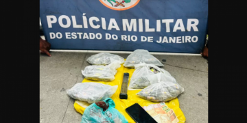 Polícia apreende 506 buchas de drogas e prende suspeito em Cabo Frio