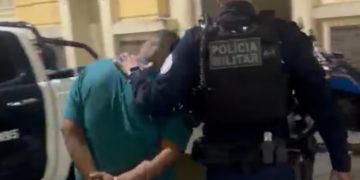 Homem com 11 antecedentes é preso ao tentar furtar banca de jornal em Niterói