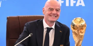Uefa exige respostas de Infantino sobre governança da Fifa antes de eleições