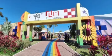 Língua ao Mar promove encontros culturais com vozes de países lusófonos na FLIM de Maricá