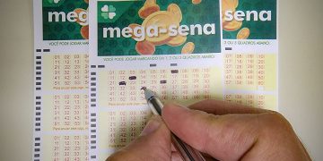 Mega-Sena acumula e prêmio pode chegar a R$ 185 milhões na próxima rodada