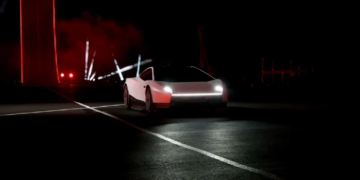 Tesla apresenta Roadster com funcionalidades aéreas e previsão de produção para 2028