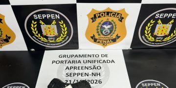 Mulher gestante é flagrada tentando levar cocaína ao presídio de Bangu durante operação
