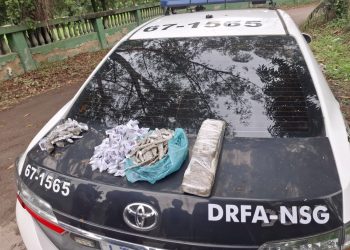 Polícia prende suspeitos por tráfico, clonagem de veículos e drogas em Itaboraí