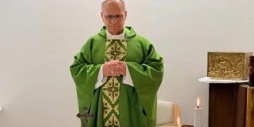 Papa Leão XIV comemora melhora após cirurgia contra câncer no pulmão