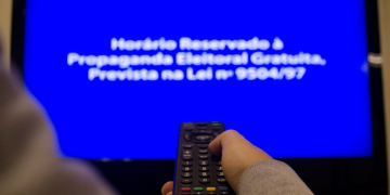 TRE-RJ suspende propaganda eleitoral e recalcula votos após anulação de votos de Garotinho