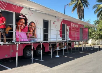 Maricá reforça prevenção ao câncer de mama e colo do útero com unidade móvel e ações de outubro rosa
