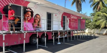 Maricá reforça prevenção ao câncer de mama e colo do útero com unidade móvel e ações de outubro rosa