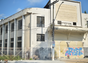 Prefeitura de Niterói planeja desapropriar e restaurar o Teatro Leopoldo Fróes para reativar espaço cultural histórico